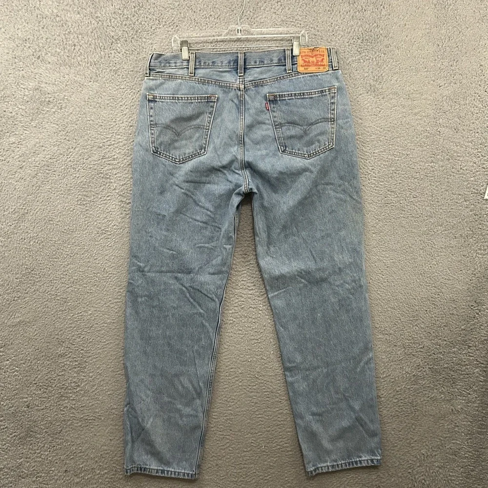 Levis Jeans Mens 38x34 Blue Denim 550 Relaxed Fit American Work Wear Light Wash
